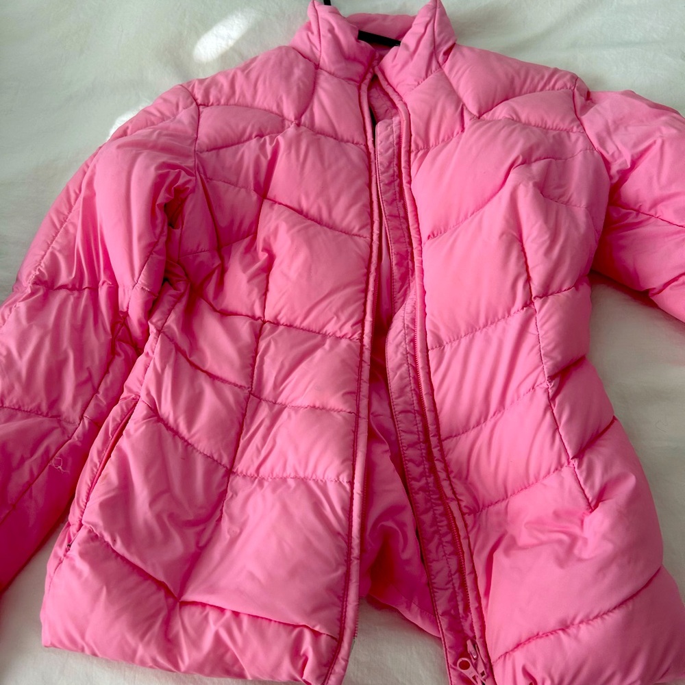Add like brand new, pink jacket , size 38 ( size 0)